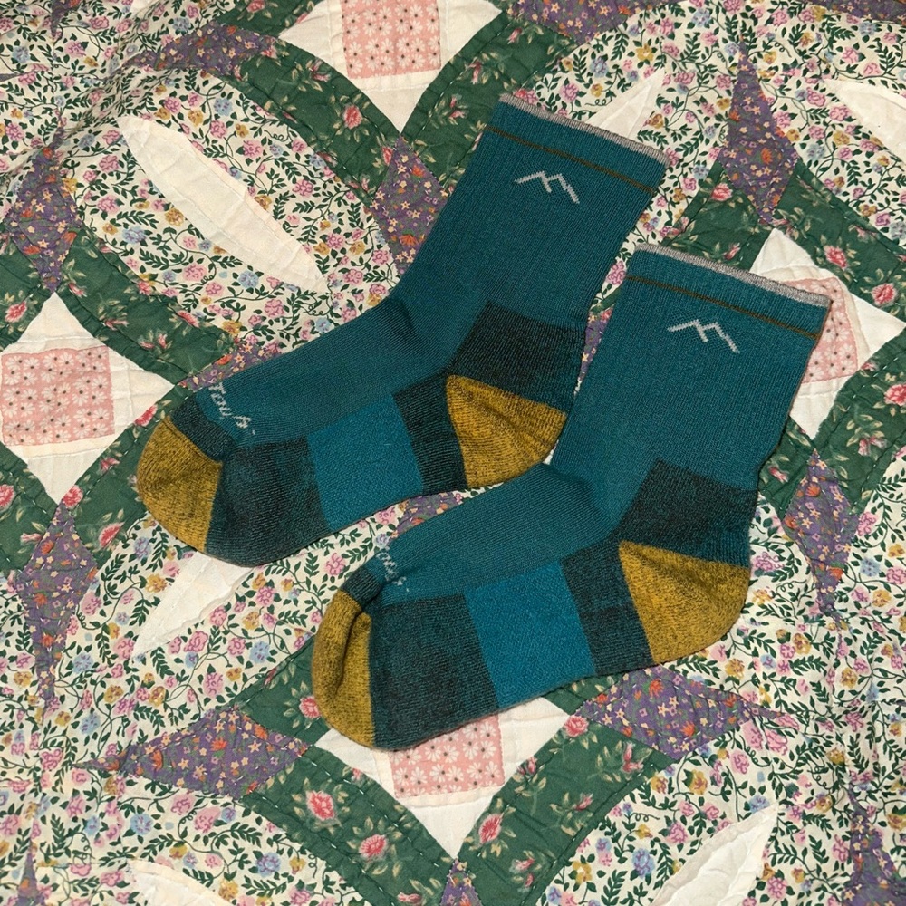 Size S Darn Tough socks